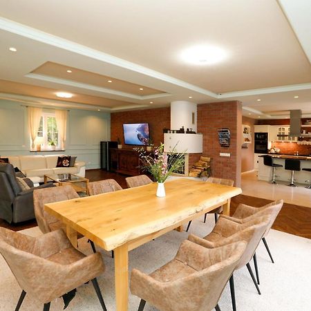 Iseroase House Deluxe Pobiedna ภายนอก รูปภาพ
