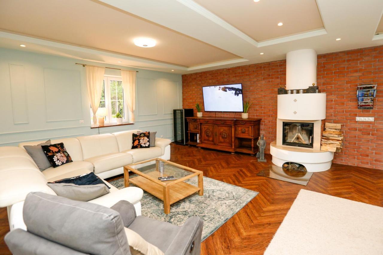 Iseroase House Deluxe Pobiedna ภายนอก รูปภาพ